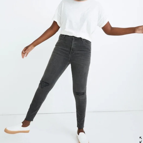 Madewell Denim - Madewell 9” High Rise Skinny Jeans in Black Sea 29 Tall